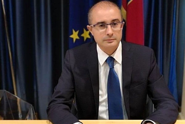 Pettinari sull'acquisto del Comune dell'immobile da 2 milioni di euro per il Cpi: "Una vergogna"